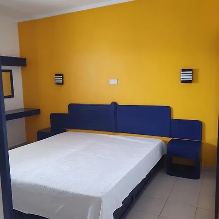 Apartamento 823 Club Praia Da Rocha !!! * Portimao